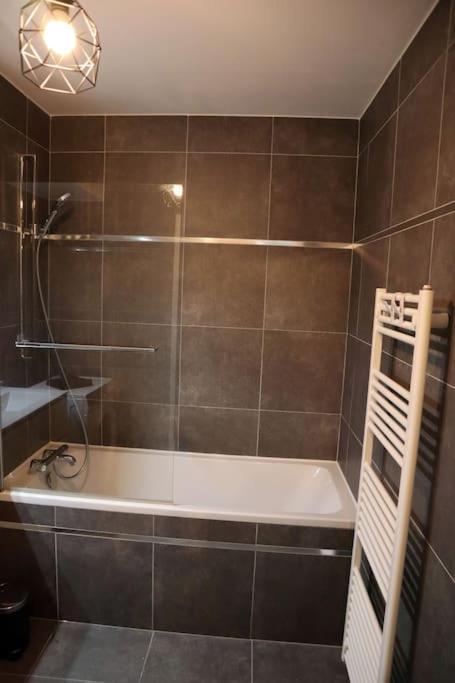 אמיינס Superbe Duplex En Hypercentre Ville מראה חיצוני תמונה